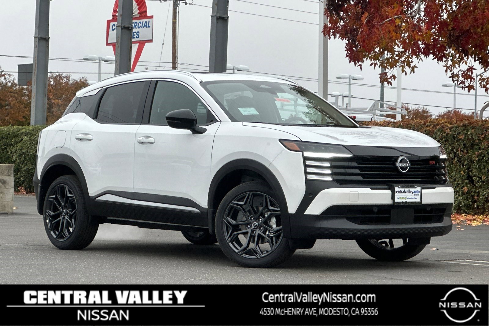 2026 Nissan KICKS SR's photo