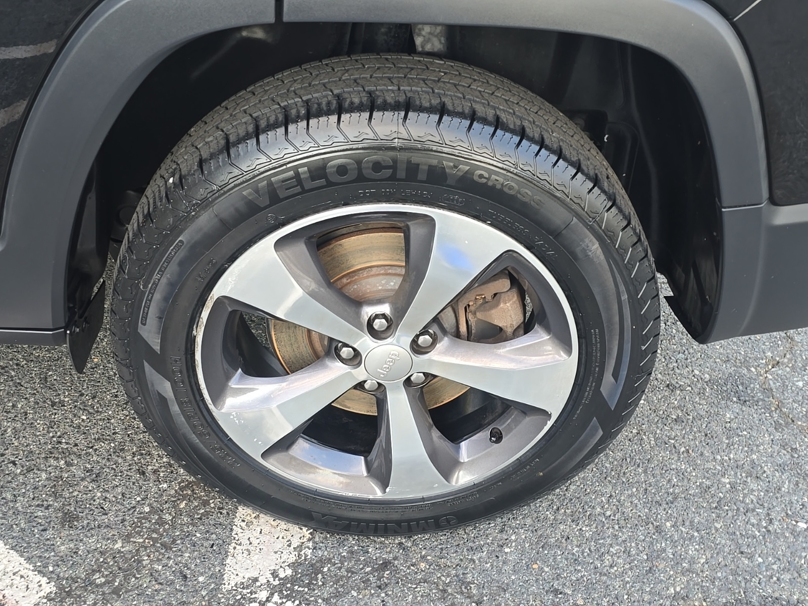 2020 Jeep Cherokee Limited photo 20