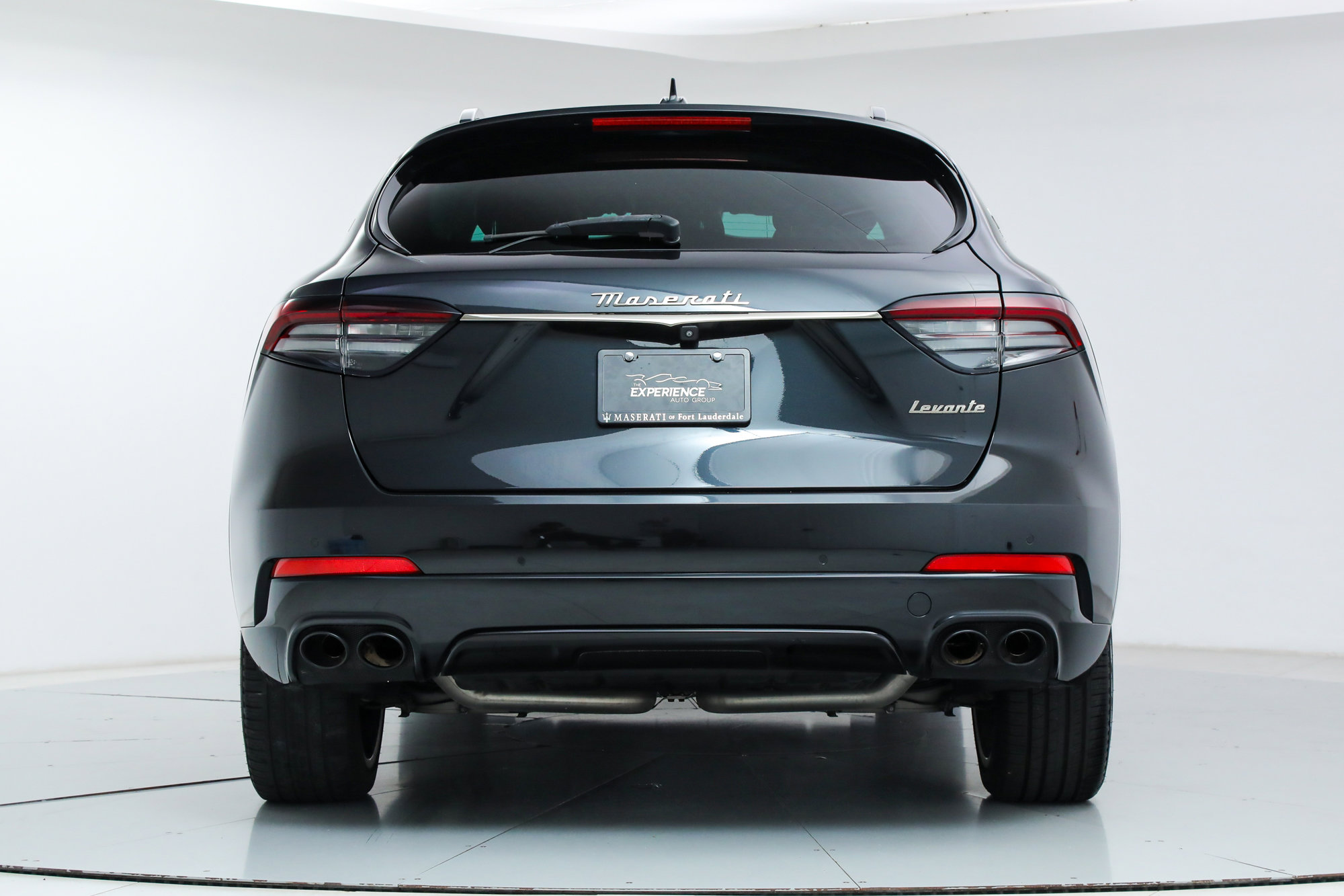 2022 Maserati Levante GT photo 3