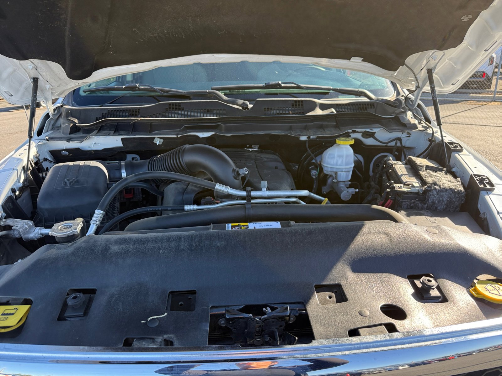 2019 Ram 1500 SLT photo 19