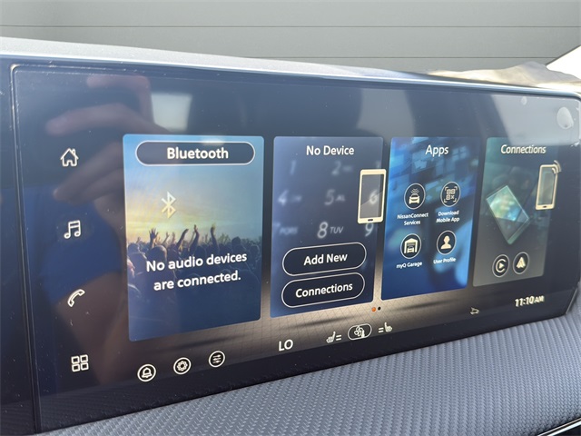 2026 Nissan Kicks SR photo 22