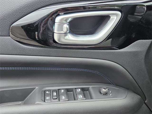 2026 Jeep Compass Latitude photo 30