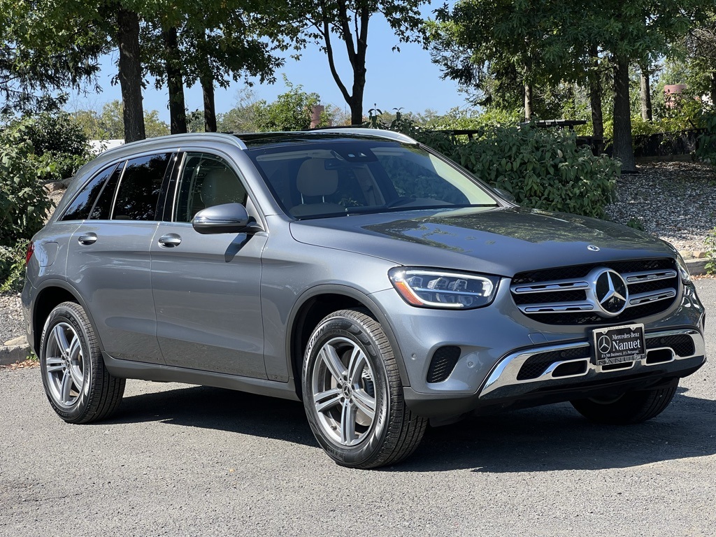 2022 Mercedes Benz GLC 300 4MATIC photo 3