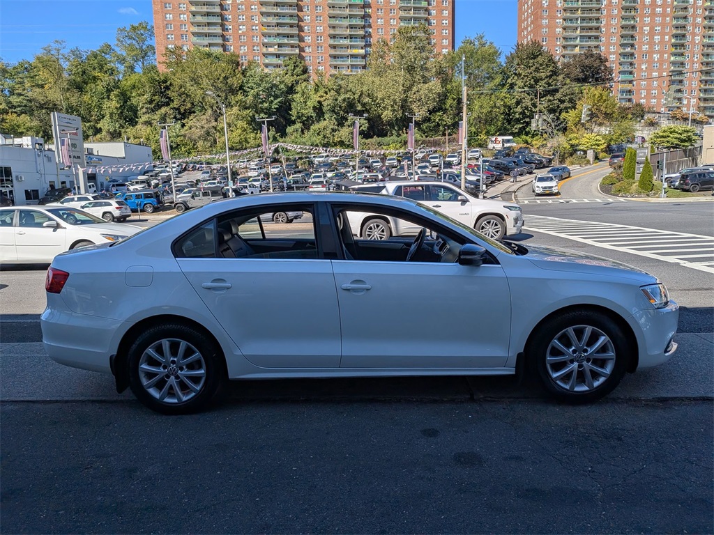 2014 Volkswagen Jetta 1.8T SE photo 4