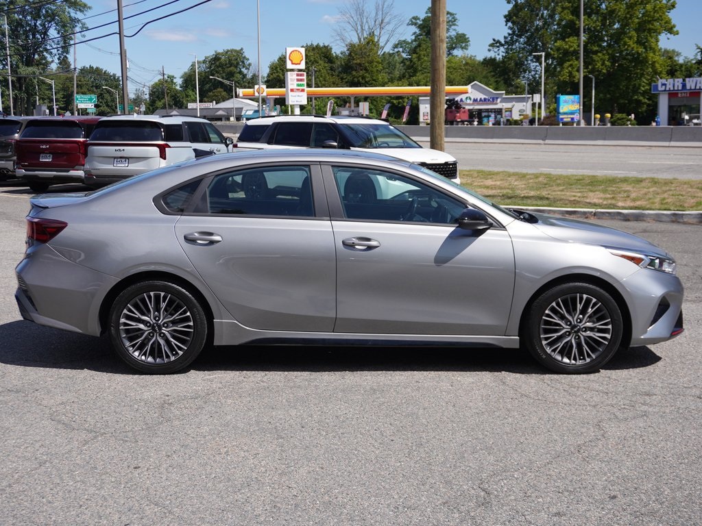 2023 Kia Forte GT-Line photo 18