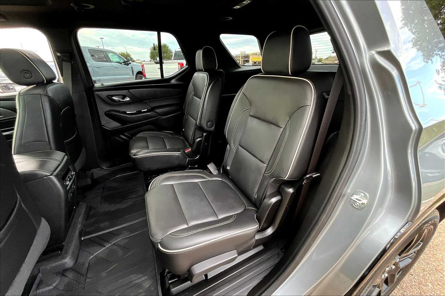 2023 Chevrolet Traverse Premier photo 15