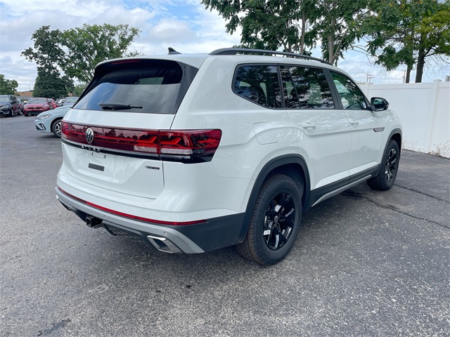 2025 Volkswagen Atlas Peak Edition SE Technology photo 23
