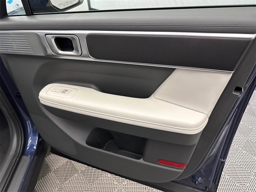 2026 Hyundai Santa Fe SEL photo 13