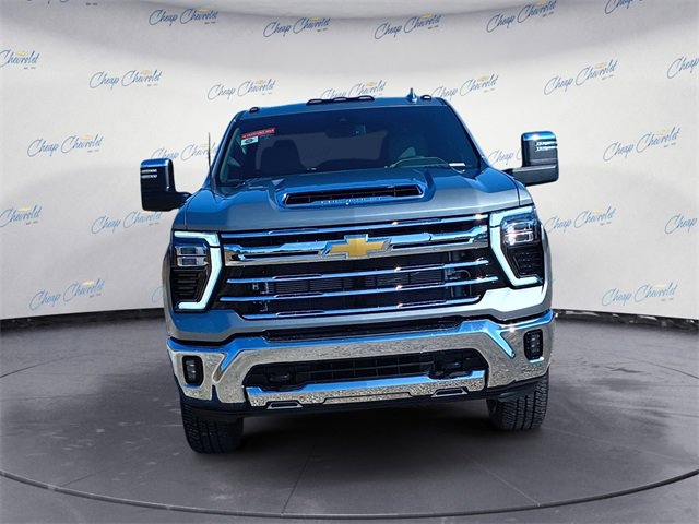 2025 Chevrolet Silverado 2500HD LTZ photo 8