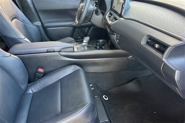 2025 Lexus UX Premium photo 13