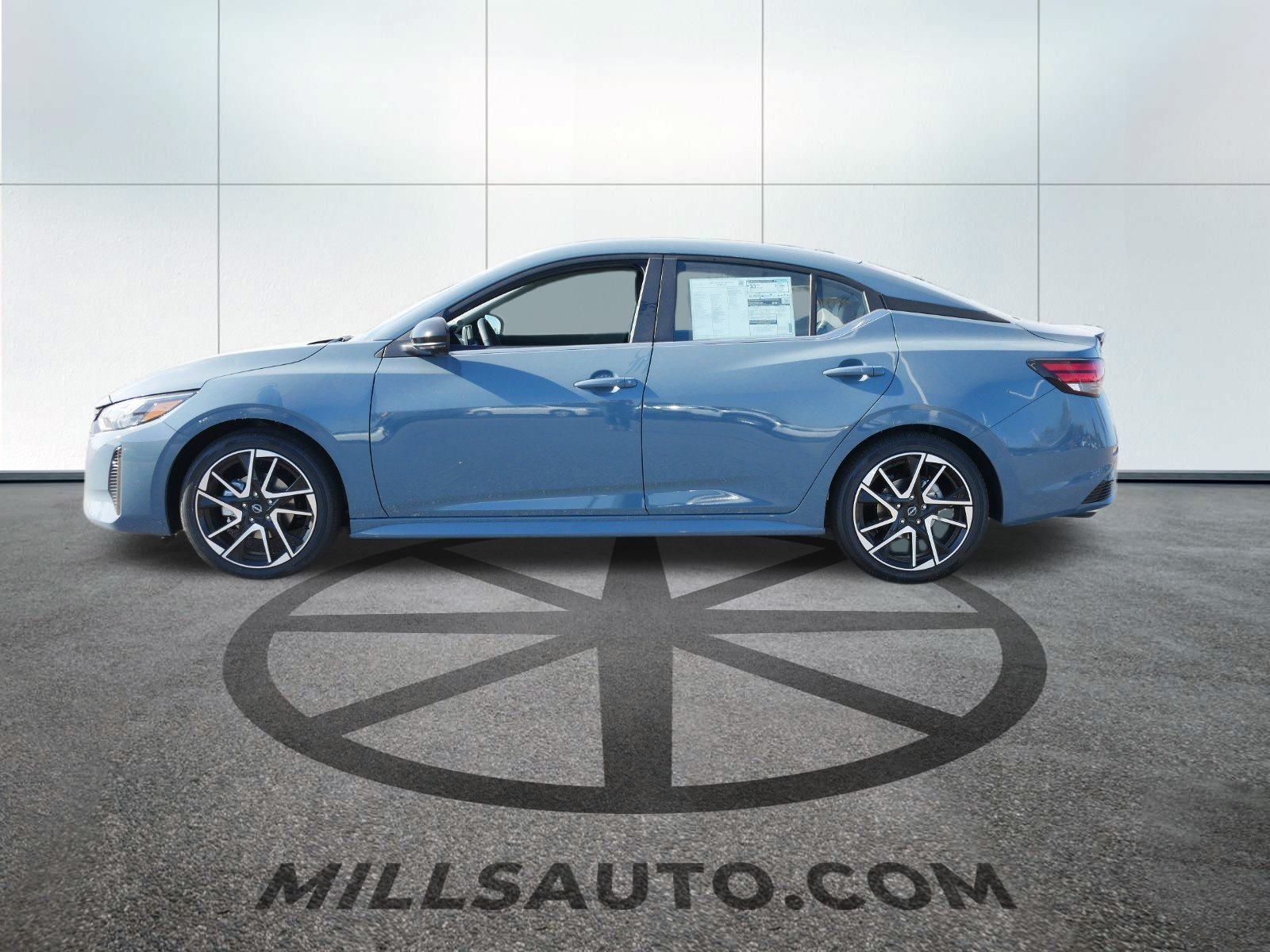 Used 2025 Nissan Sentra SR with VIN 3N1AB8DV1SY204983 for sale in Willmar, Minnesota