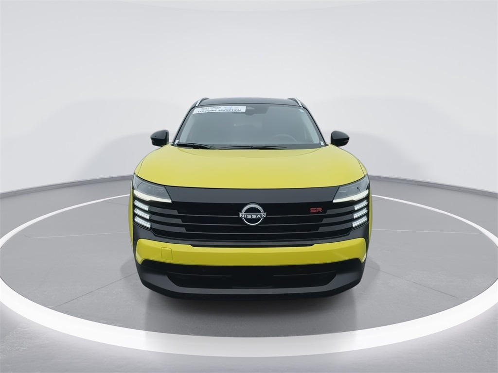 2025 Nissan Kicks SR photo 3