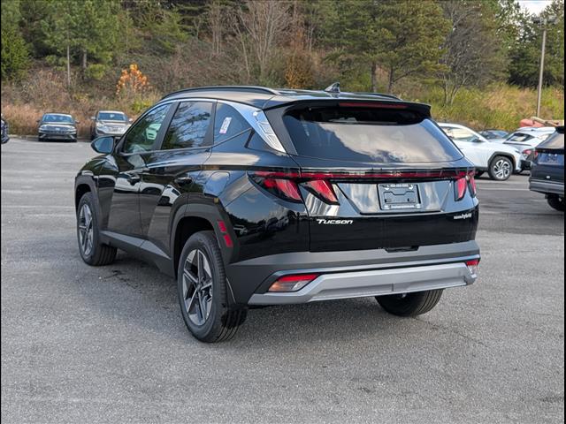 2026 Hyundai Tucson Hybrid SEL photo 3
