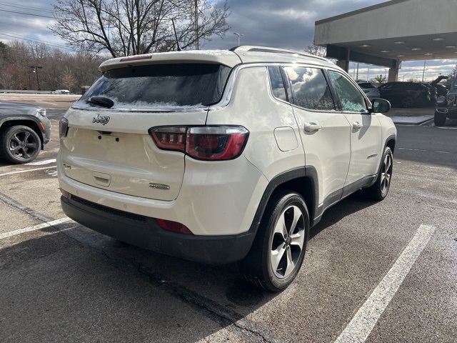 2019 Jeep Compass Latitude photo 4