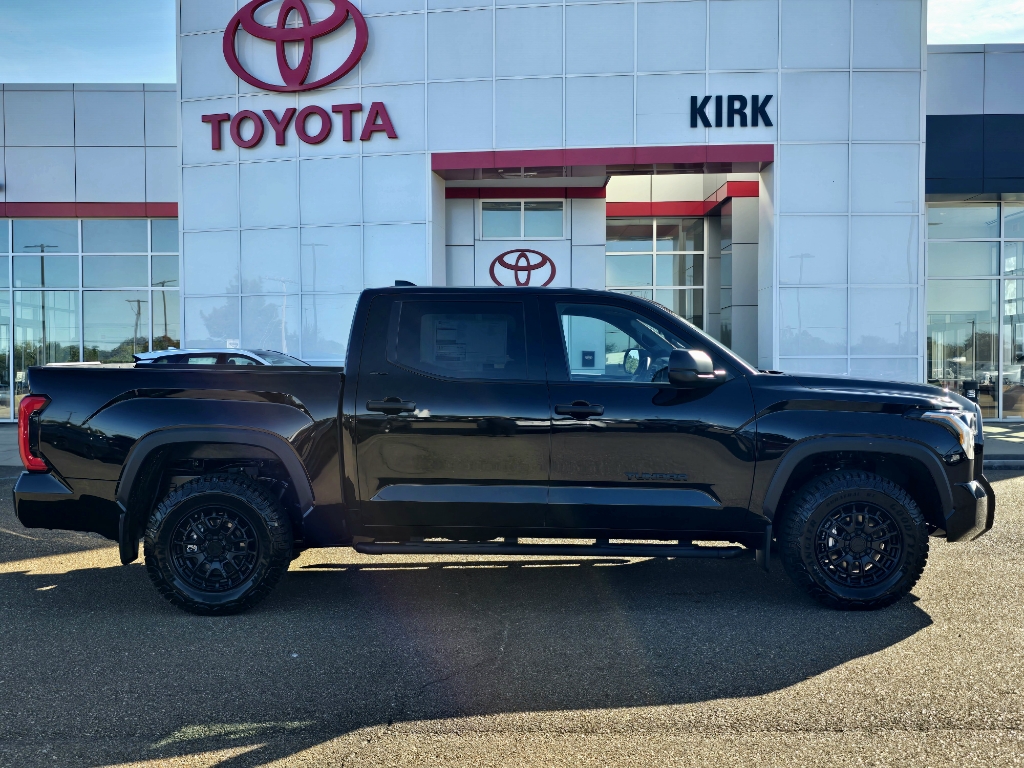 2026 Toyota Tundra SR5's photo