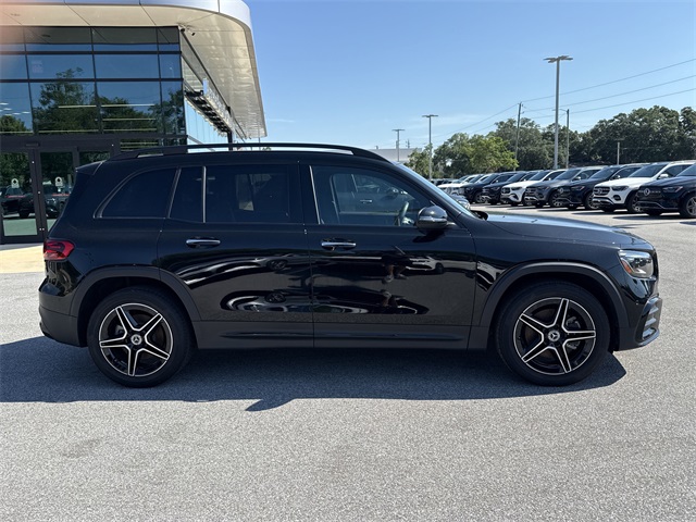 2024 Mercedes Benz GLB 250 photo 2