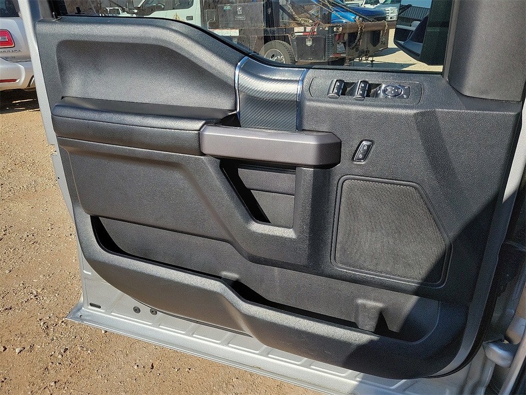 2019 Ford F-150 XLT photo 18