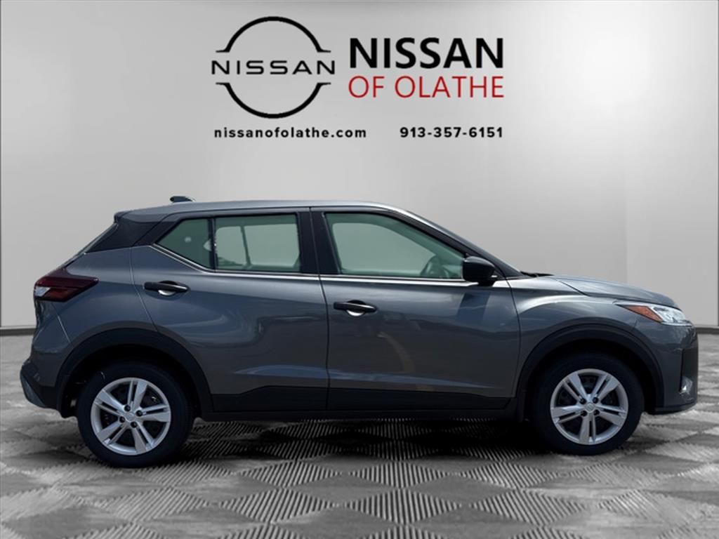 2025 Nissan Kicks Play S photo 22