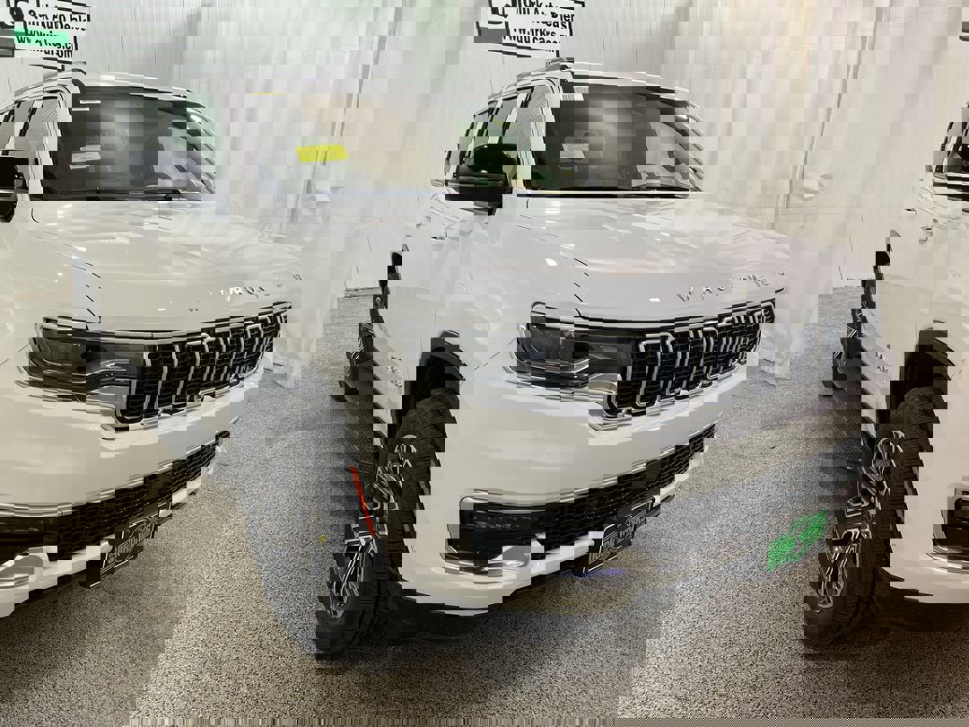 2025 Jeep Wagoneer Series I's photo