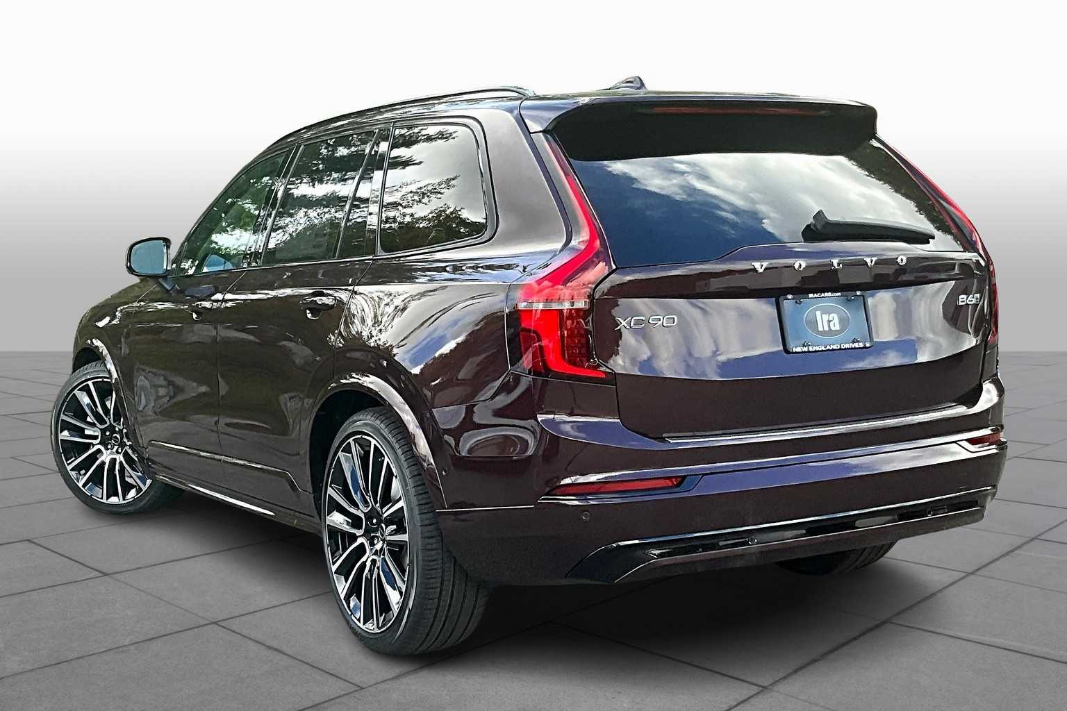 2026 Volvo XC90 photo 2