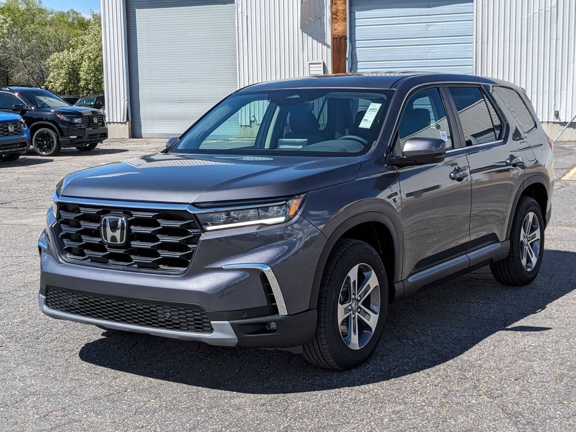 2025 Honda Pilot EX-L photo 6