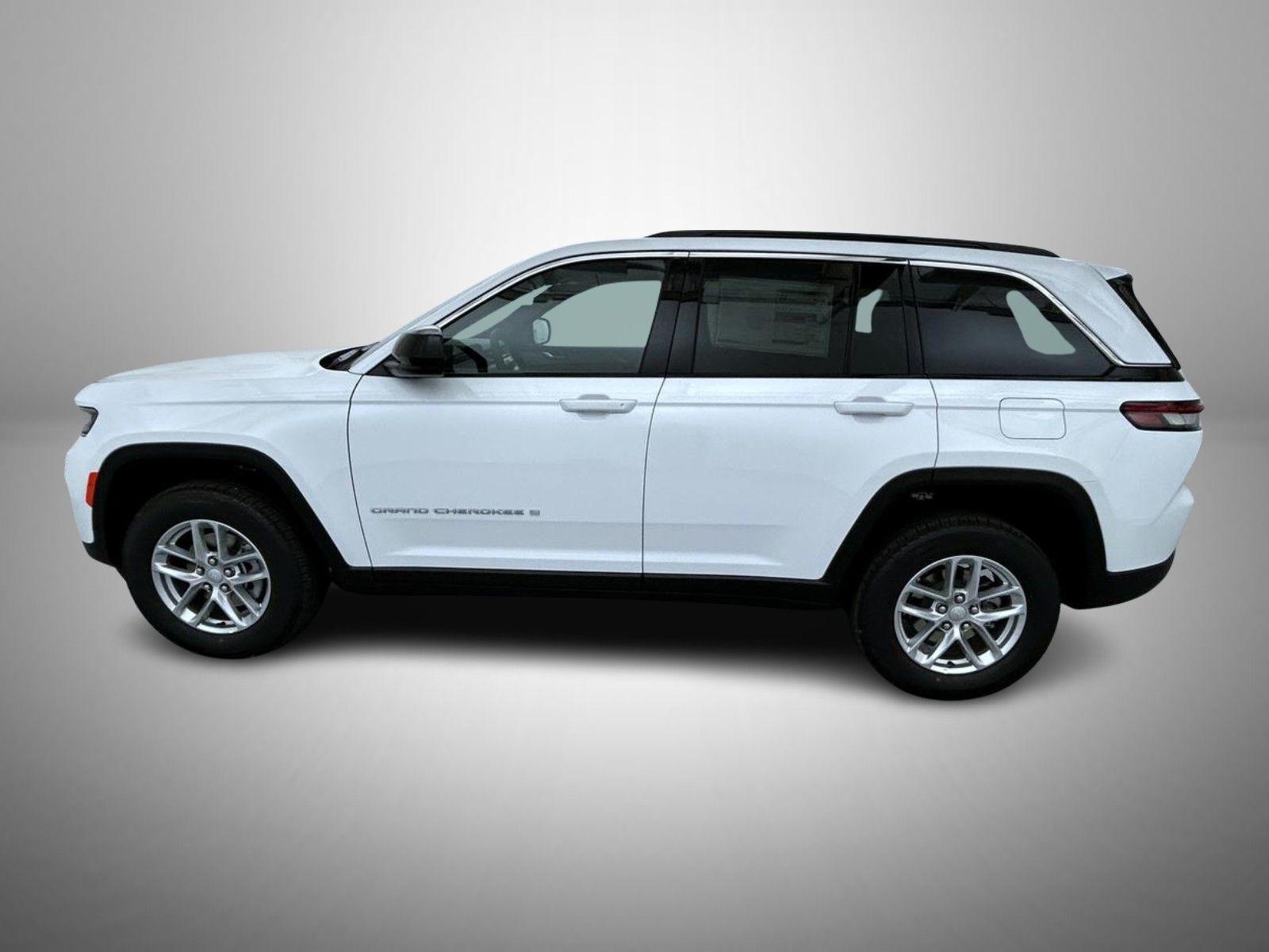 2025 Jeep Grand Cherokee Laredo X photo 6