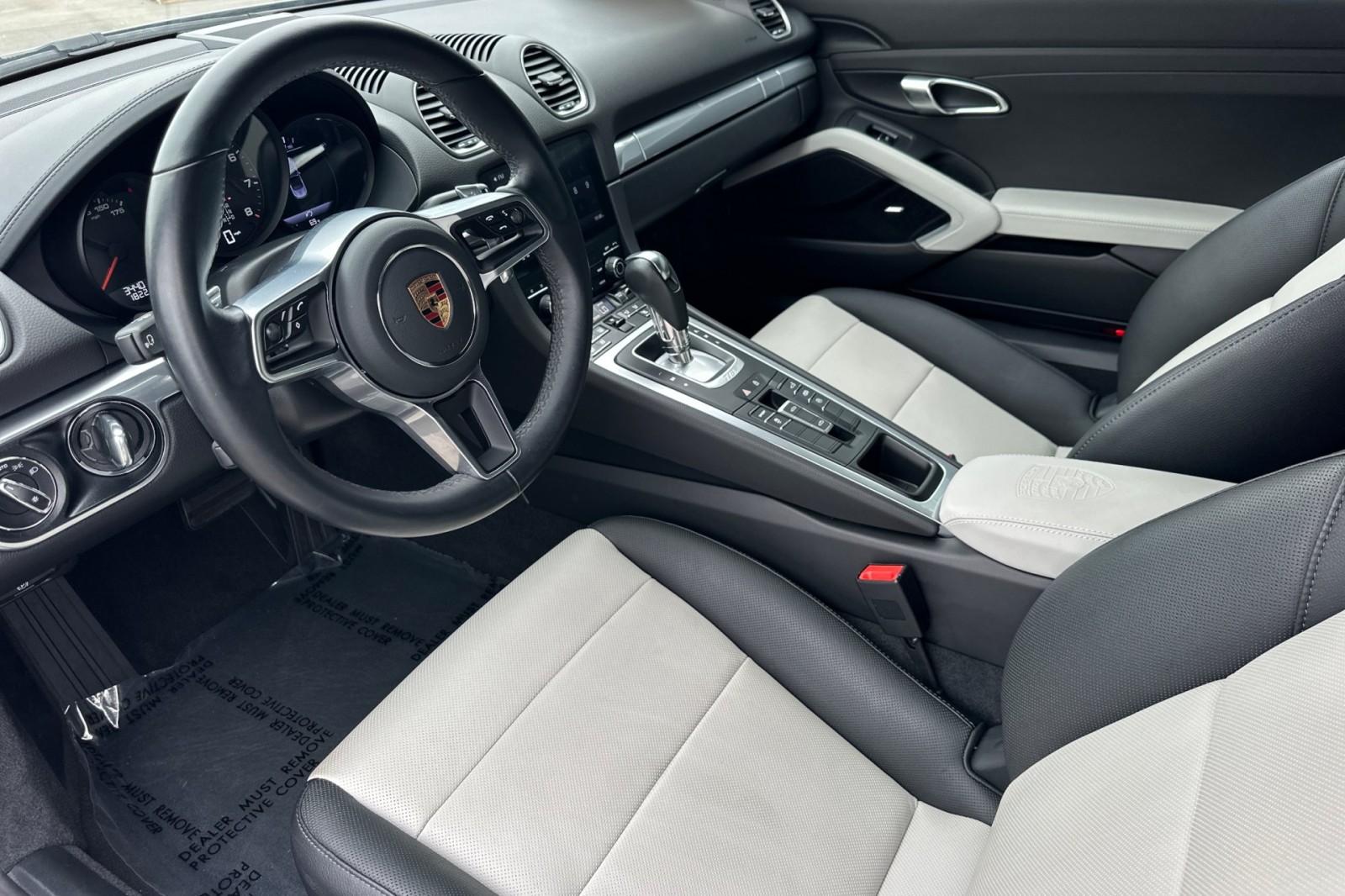 2025 Porsche Boxster photo 5