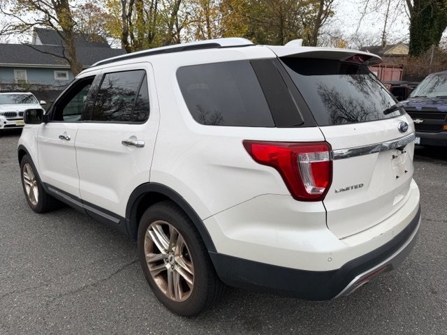 2017 Ford Explorer Limited photo 2