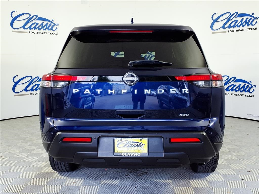 2022 Nissan Pathfinder S photo 4