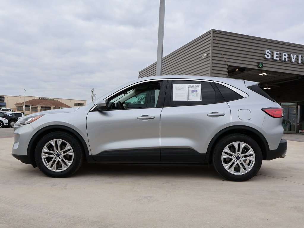 2022 Ford Escape SEL photo 2
