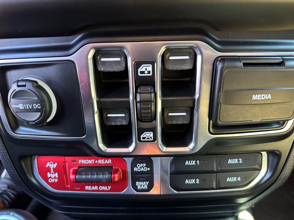 2021 Jeep Gladiator Rubicon photo 24
