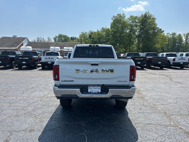 2025 Ram 2500 Laramie photo 6