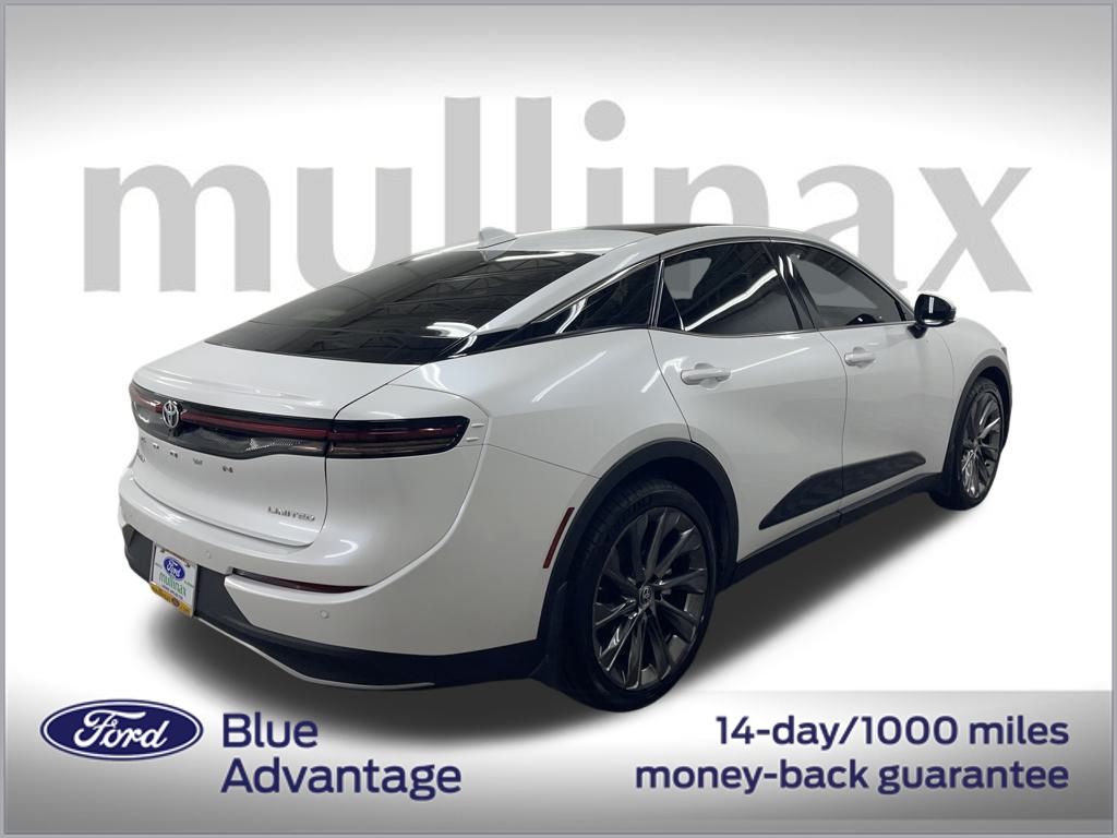 2025 Toyota Crown Limited photo 3