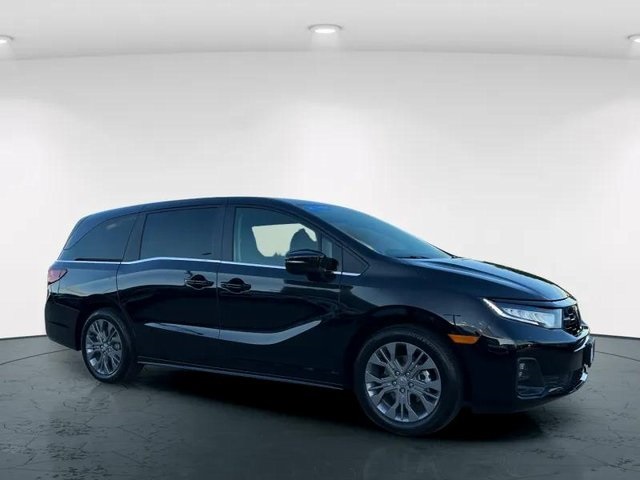 2025 Honda Odyssey Touring photo 8