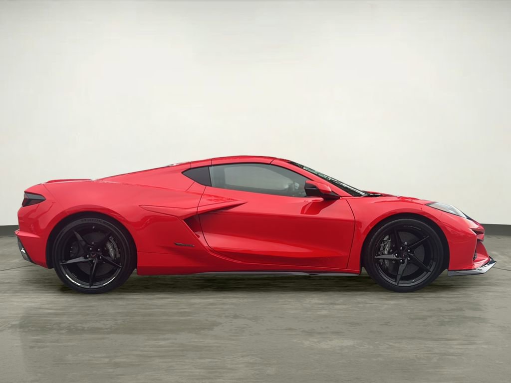 2026 Chevrolet Corvette E-Ray 1LZ photo 2