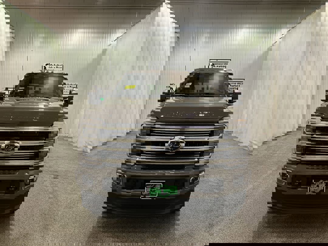 2026 Ford F-350 Platinum photo 2