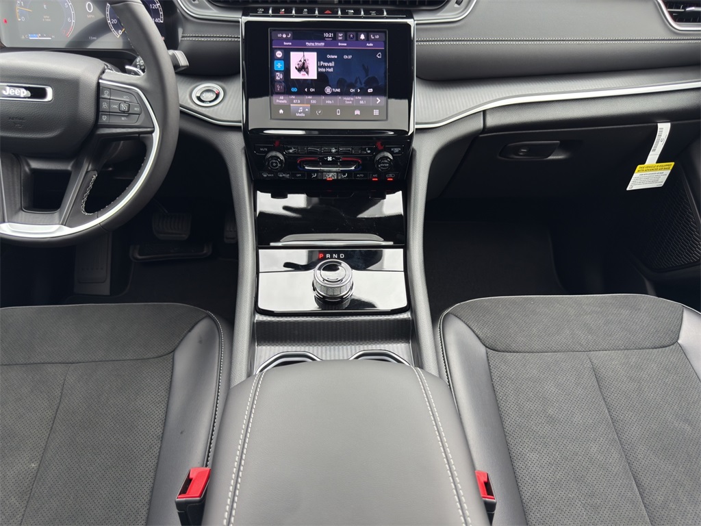 2025 Jeep Grand Cherokee Altitude X photo 15