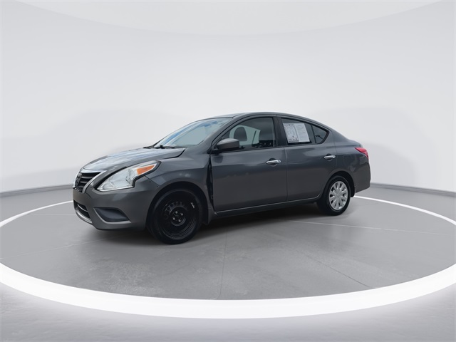 2019 Nissan Versa 1.6 SV photo 4
