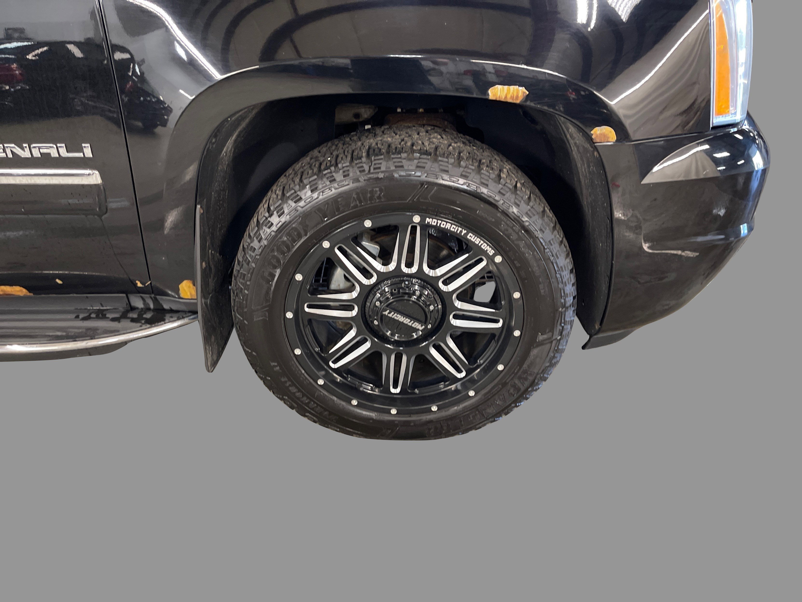 2011 Gmc Yukon XL Denali photo 10