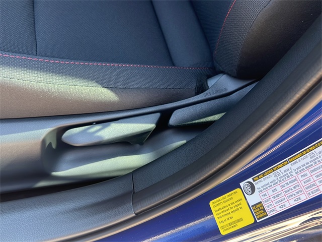 2026 Toyota Prius Plug-in Hybrid SE photo 18