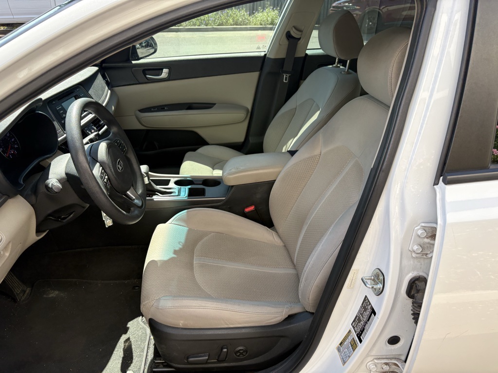 2016 Kia Optima LX photo 6