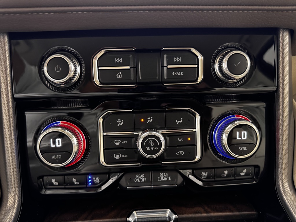 2024 Gmc Yukon XL Denali photo 9