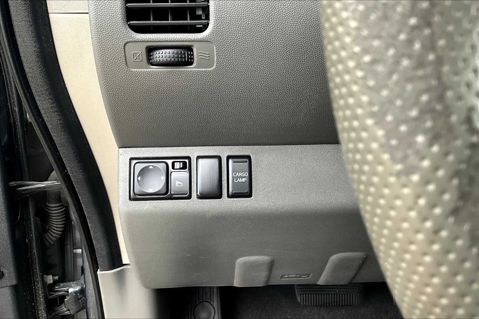 2020 Nissan Frontier SV Crew Cab photo 28