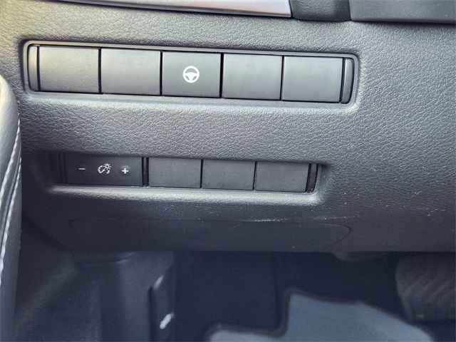 2021 Nissan Rogue SV photo 21
