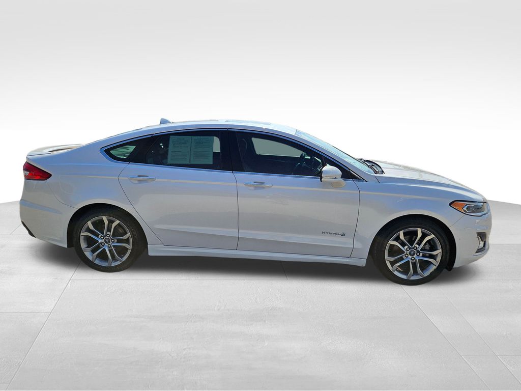 2019 Ford Fusion Hybrid Titanium photo 4