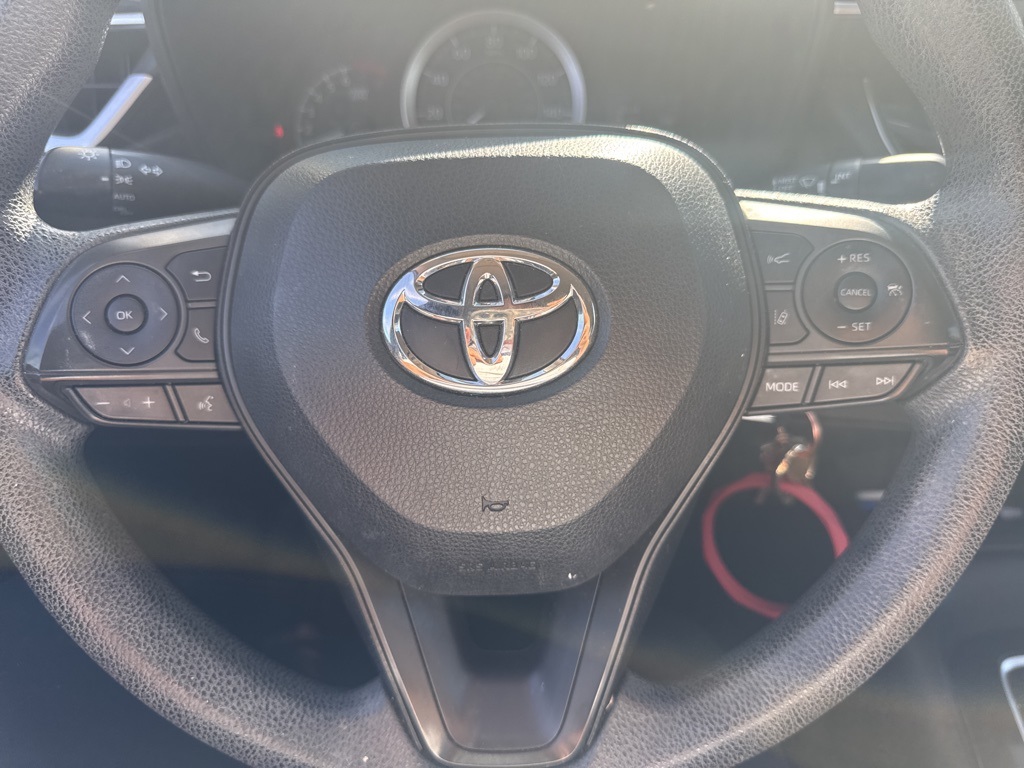 2020 Toyota Corolla LE photo 13