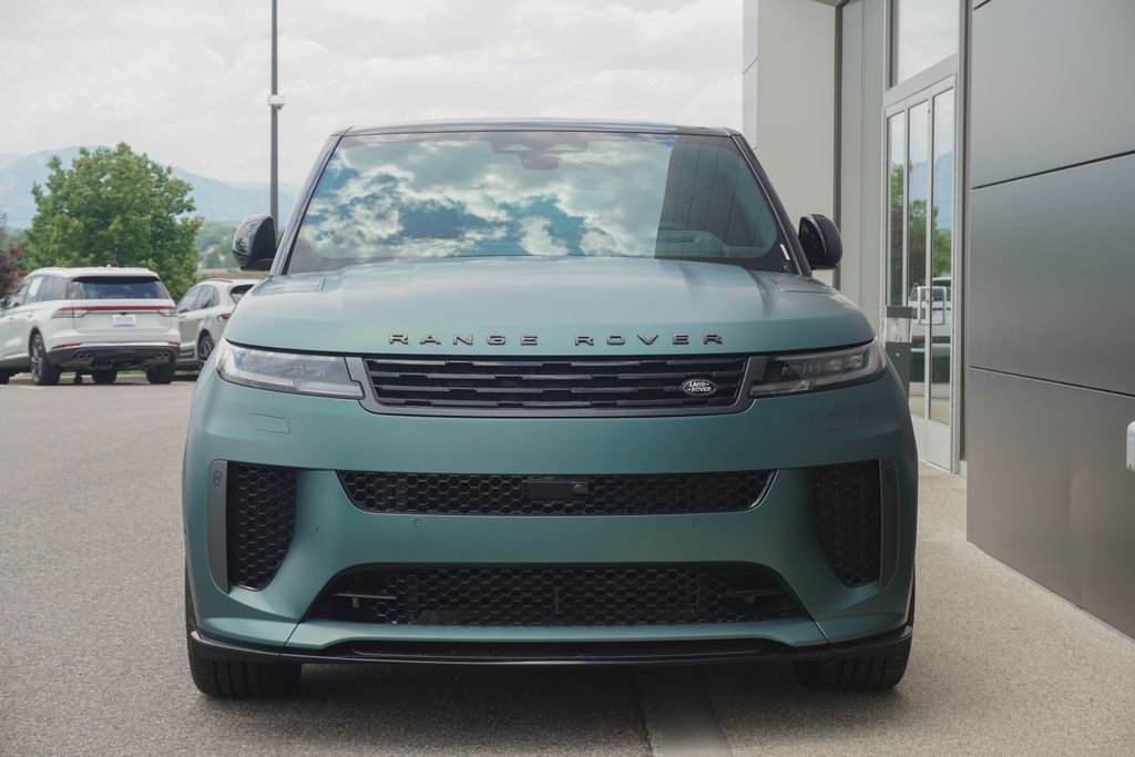 2025 Land Rover Range Rover Sport photo 5