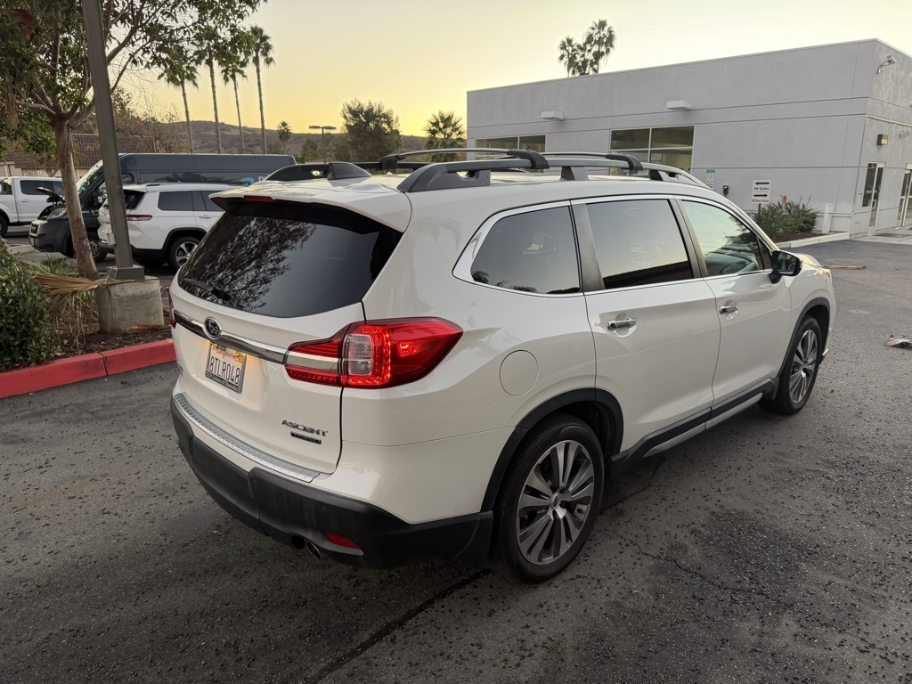 2021 Subaru Ascent Touring photo 4