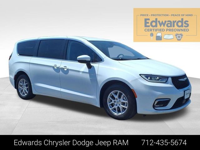 CERTIFIED PRE-OWNED 2023 CHRYSLER PACIFICA TOURING L