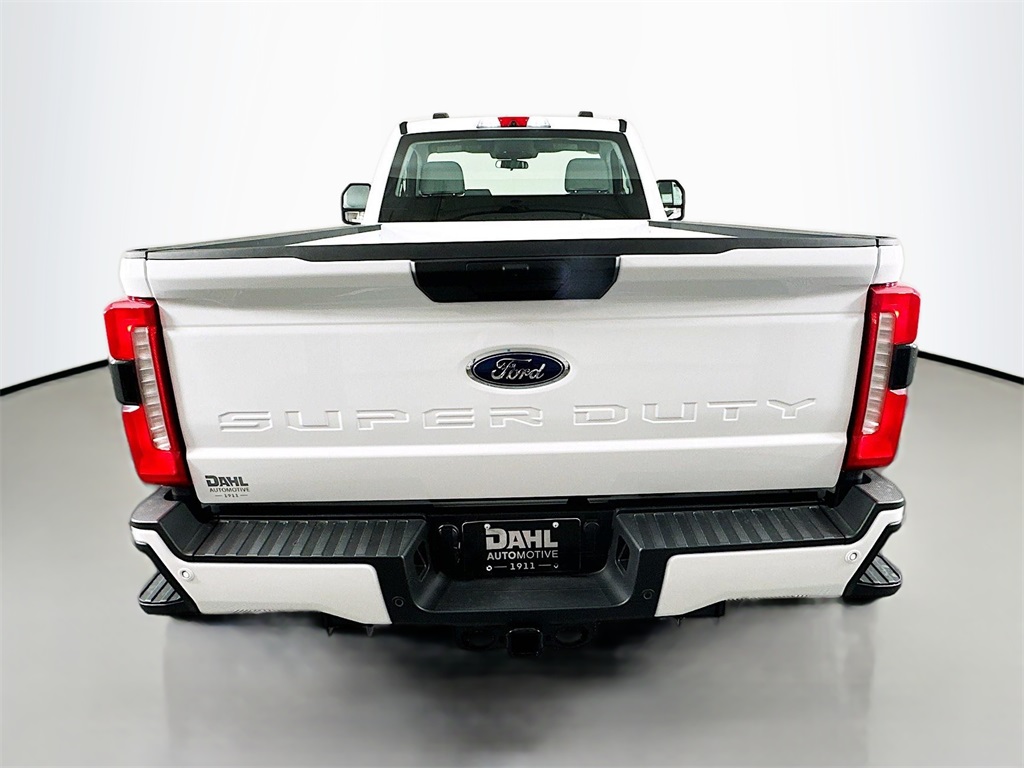 2025 Ford F-250 photo 6
